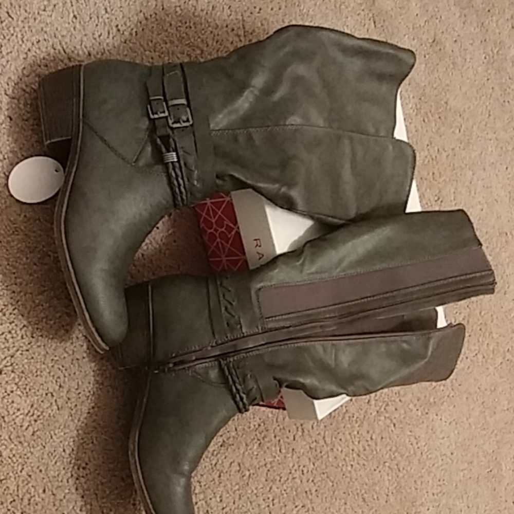 Rampage boots